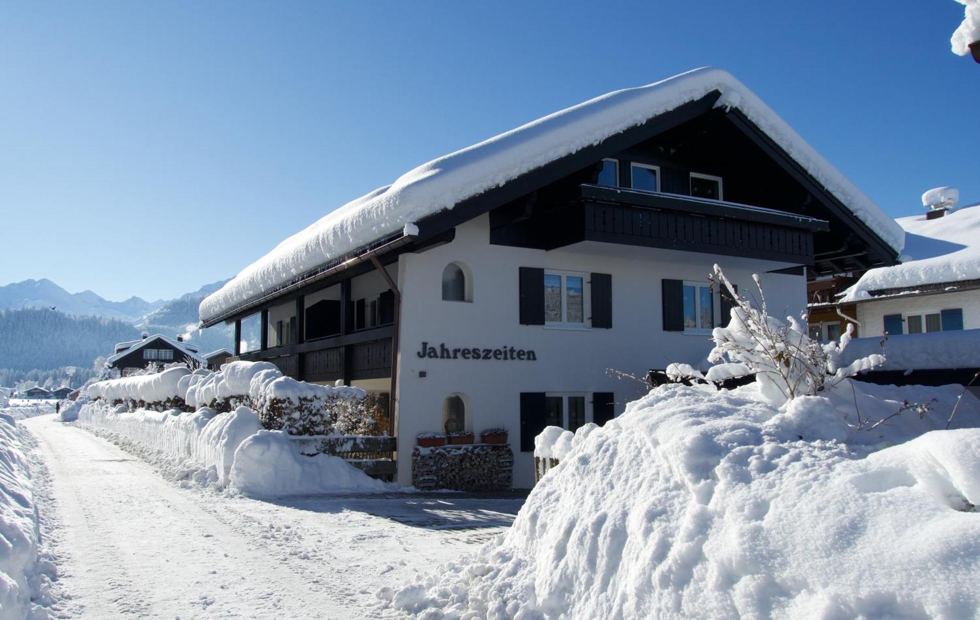 Haus Jahreszeiten Oberstdorf Buitenkant foto