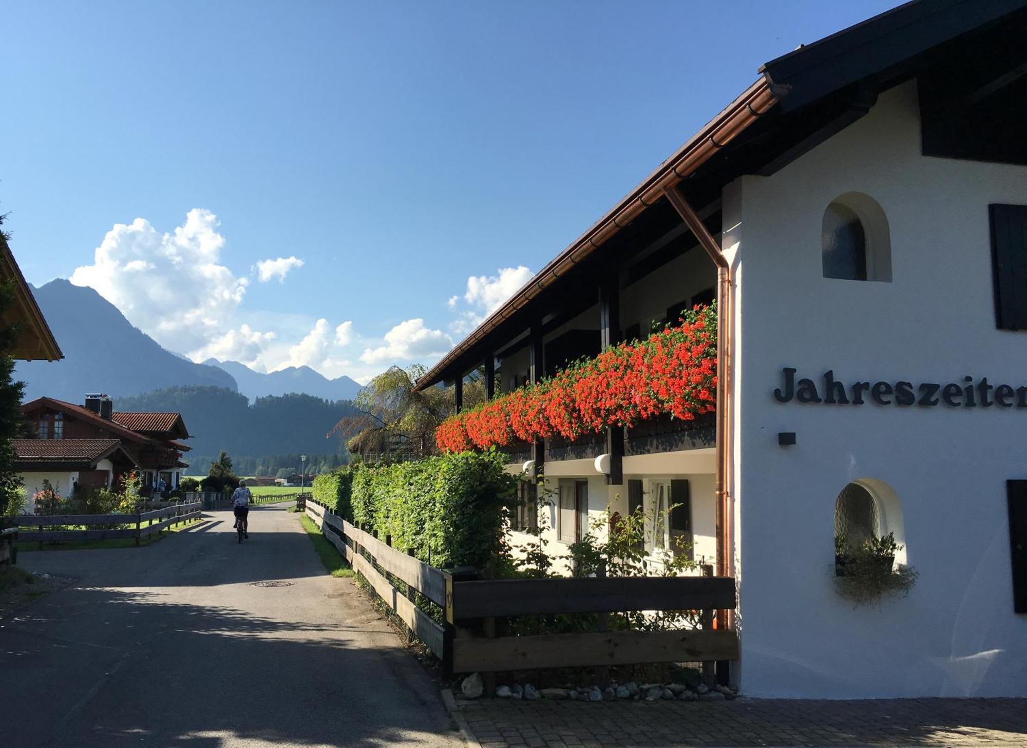 Haus Jahreszeiten Oberstdorf Buitenkant foto