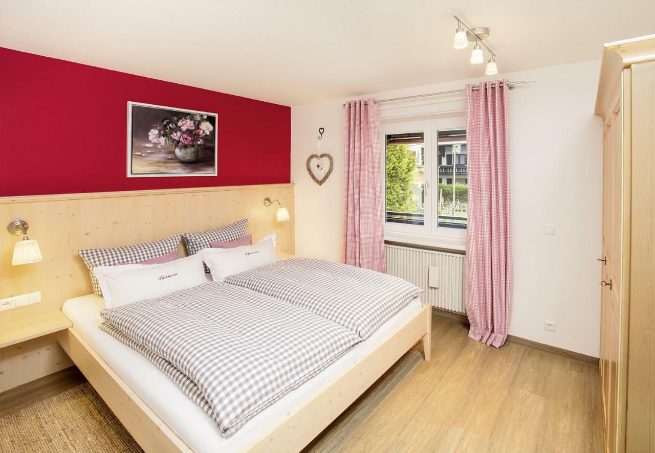 Haus Jahreszeiten Oberstdorf Buitenkant foto